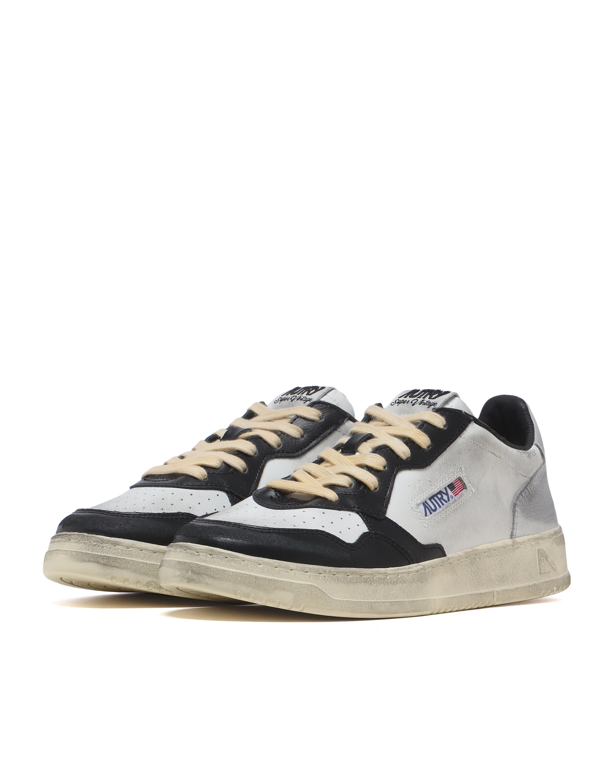 AUTRY Super vintage low top sneakers