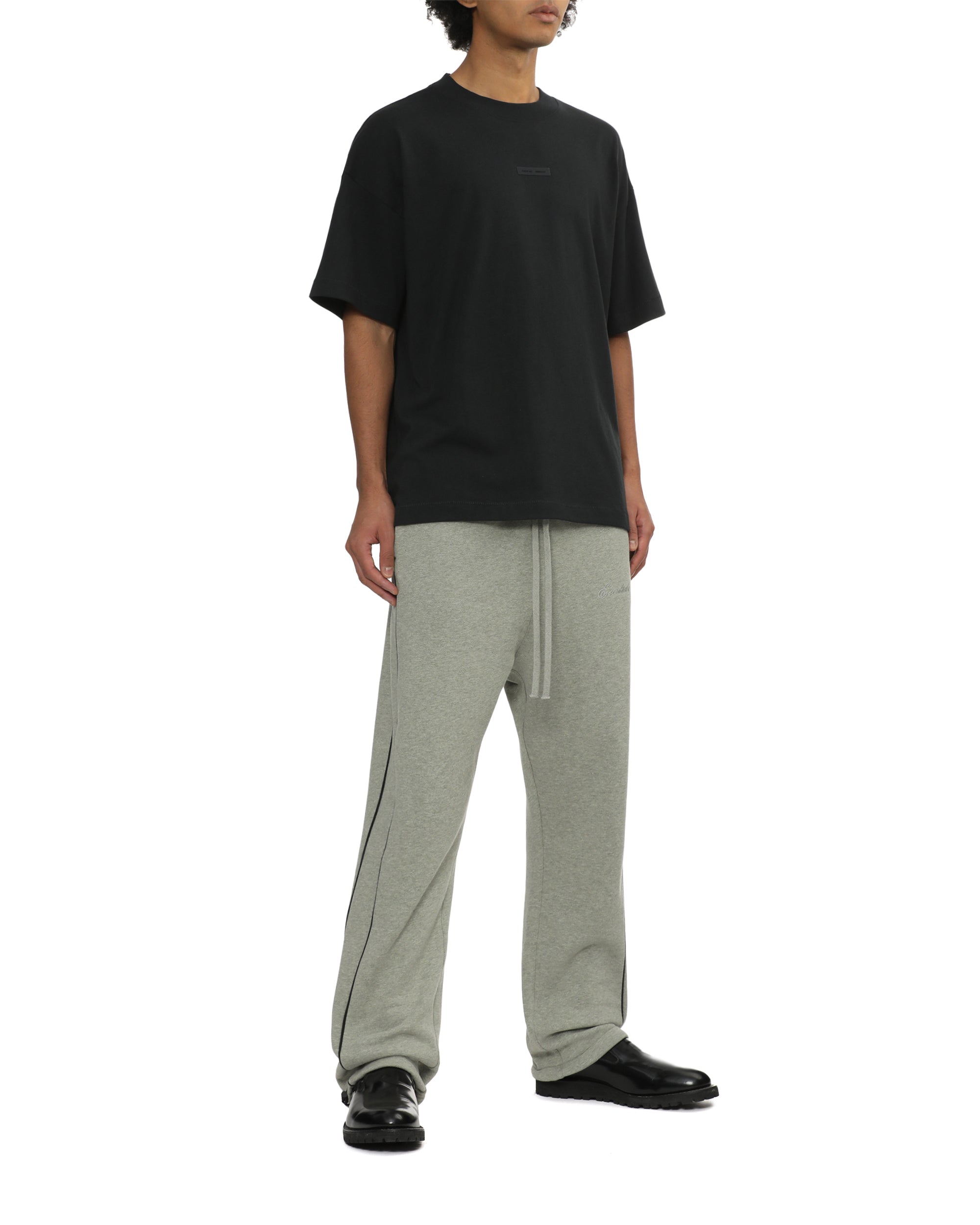 ESSENTIALS Tonal logo tee