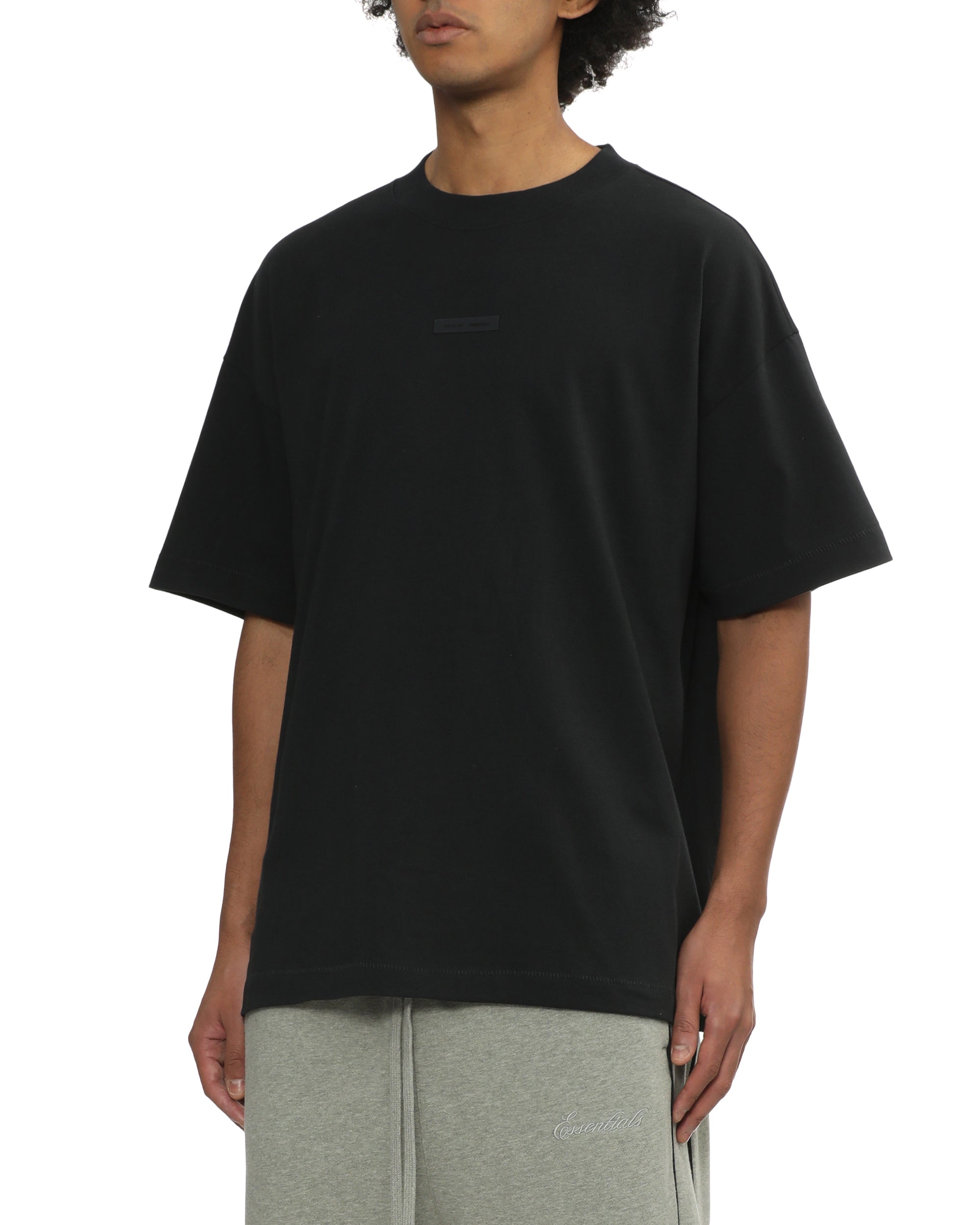 ESSENTIALS Tonal logo tee