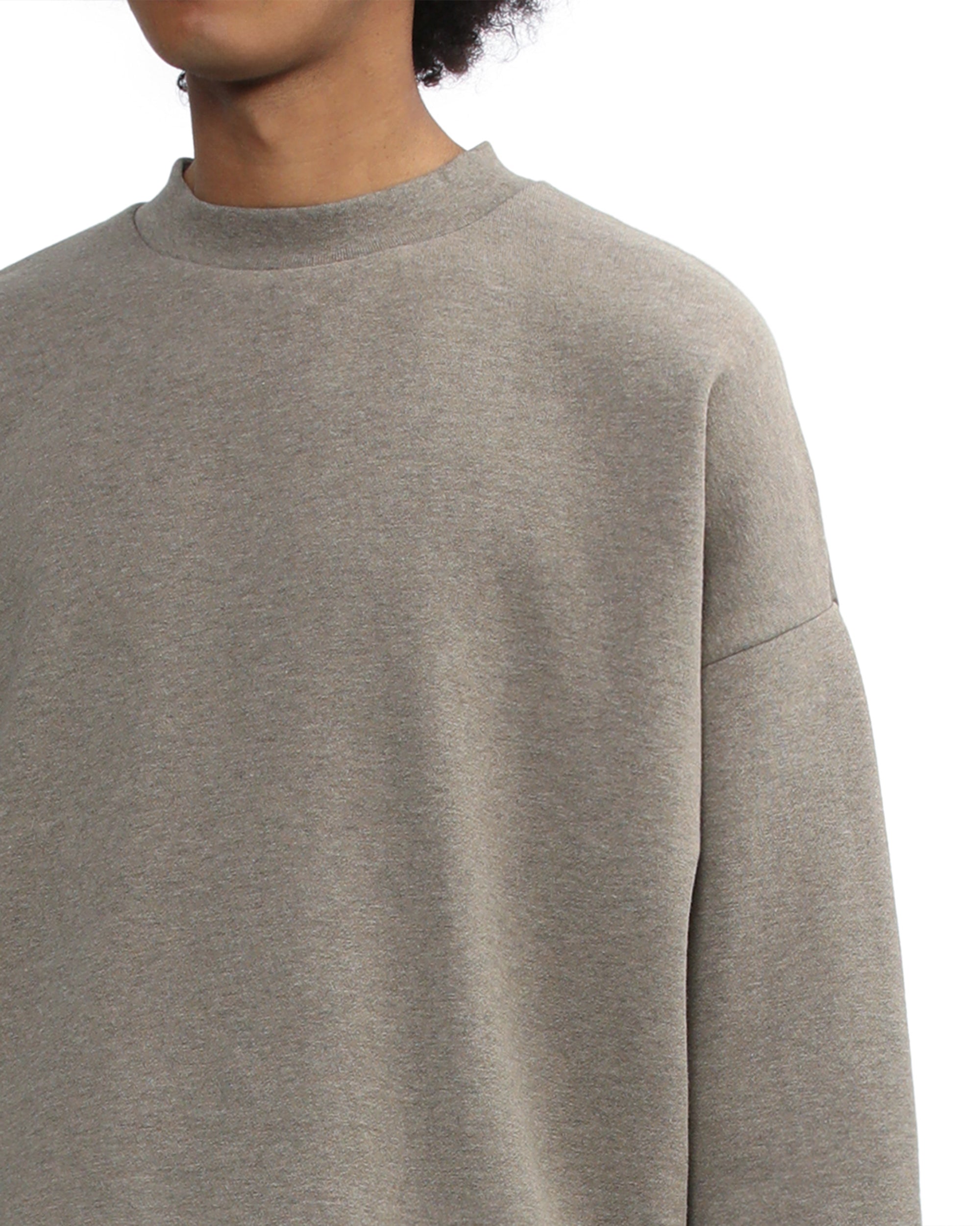 ESSENTIALS Classic crew neck sweatshirt