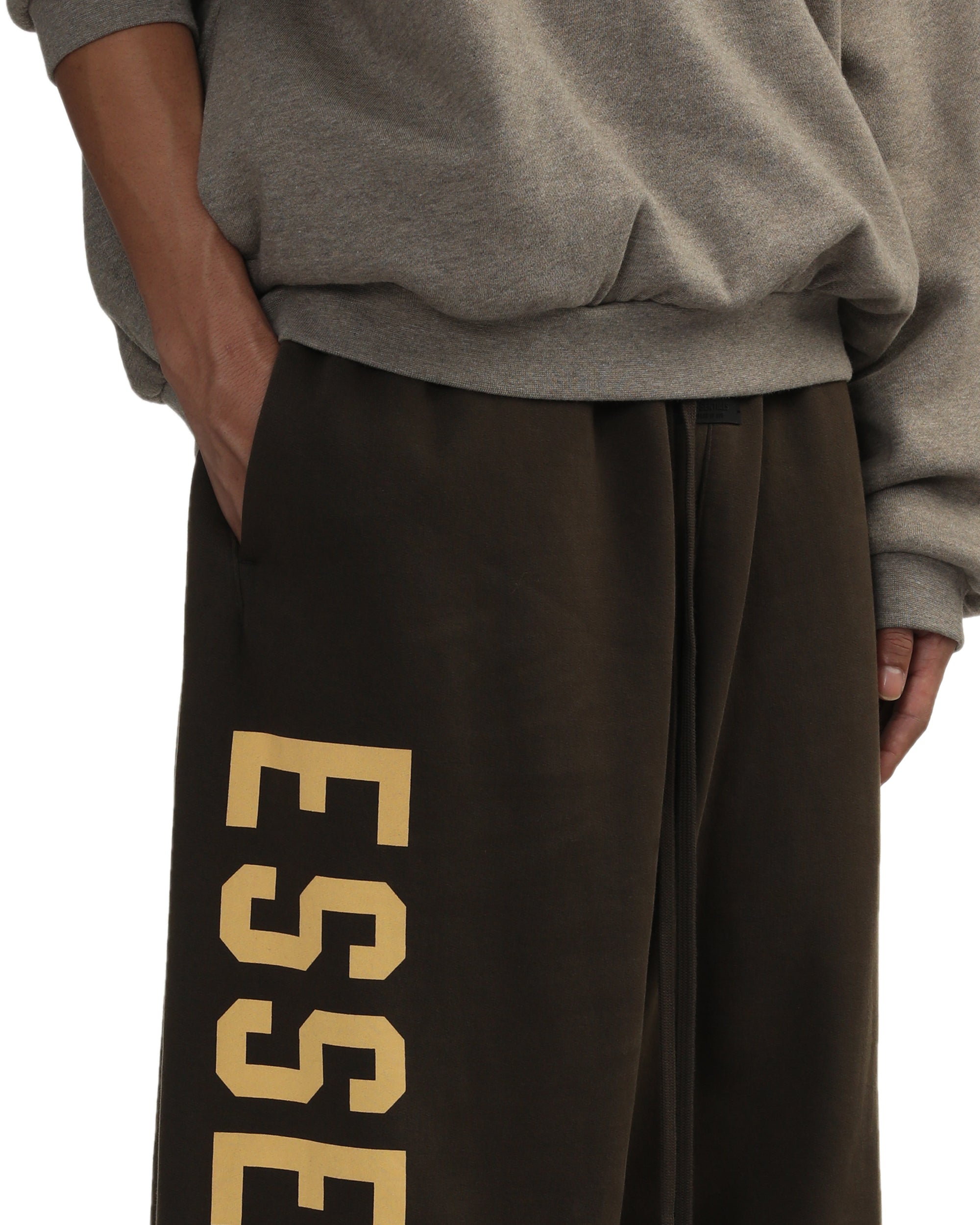 ESSENTIALS Contrasting logo sweatpants