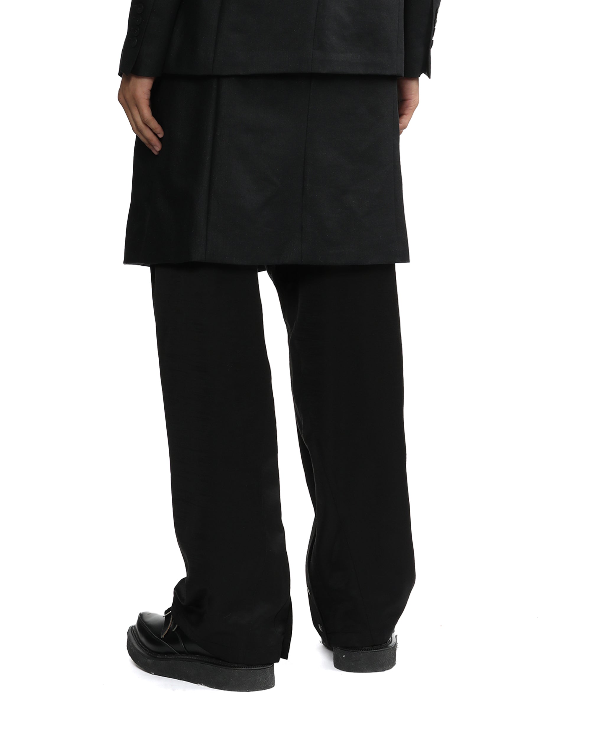 _JULIUS Panelled twisted pants