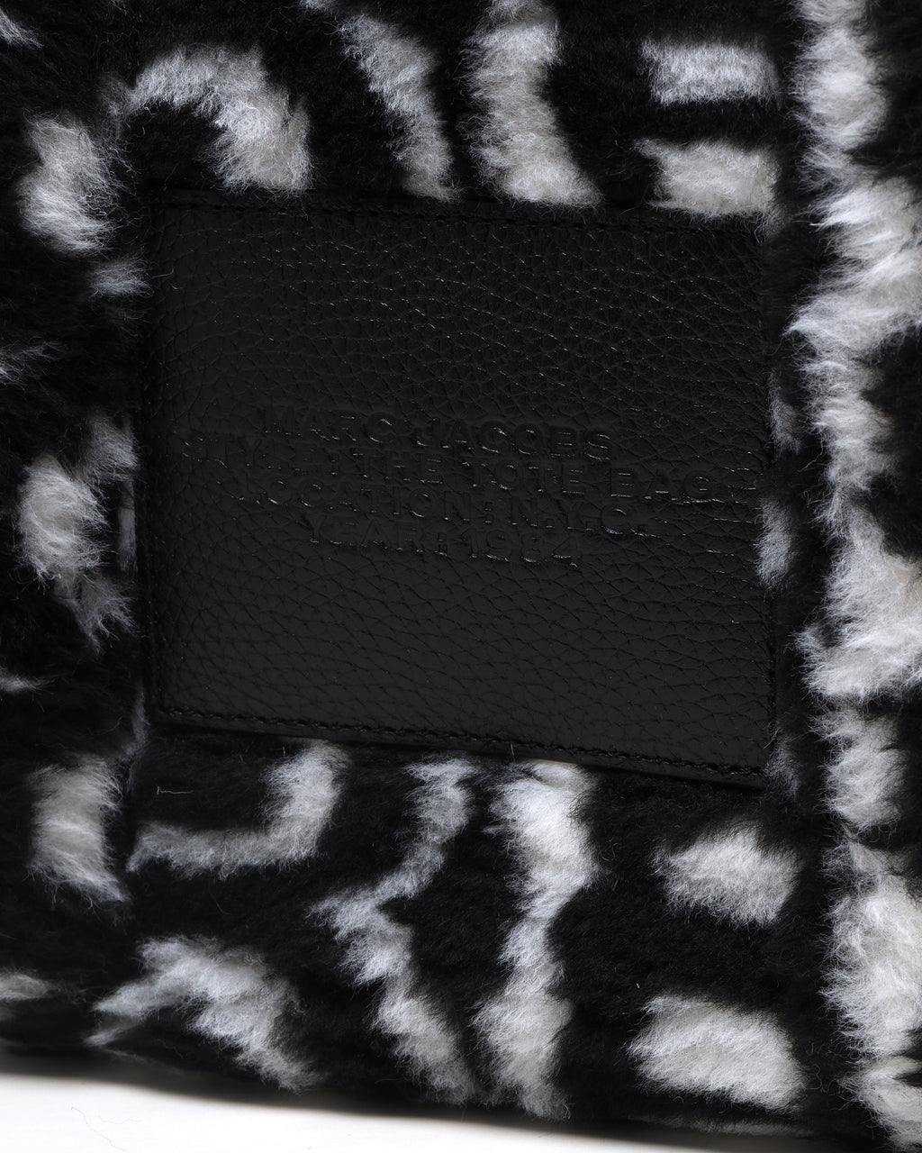 MARC JACOBS The medium tote bag