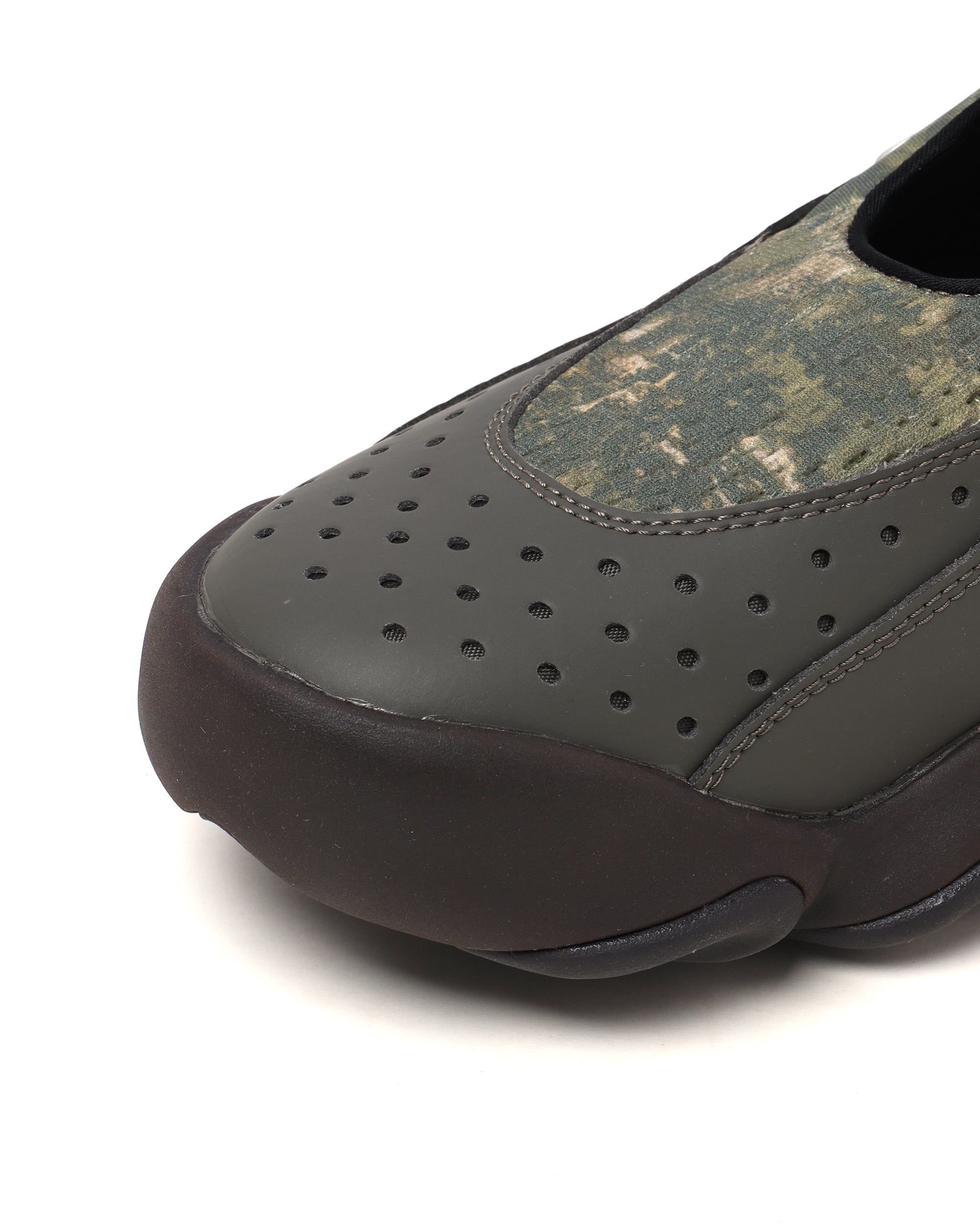 OAKLEY FACTORY TEAM X South2 West8 Flesh sandals