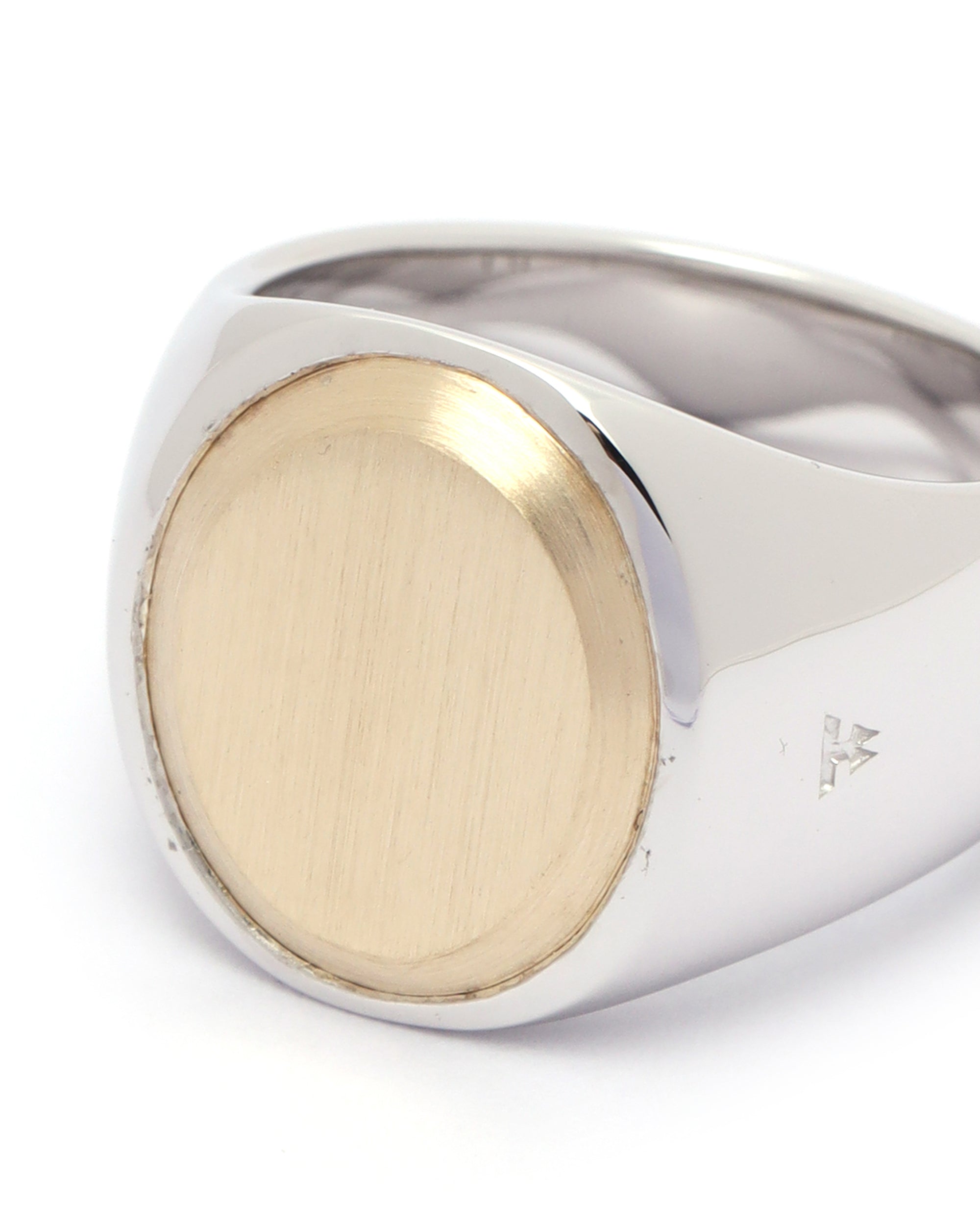 TOM WOOD Oval gold top ring