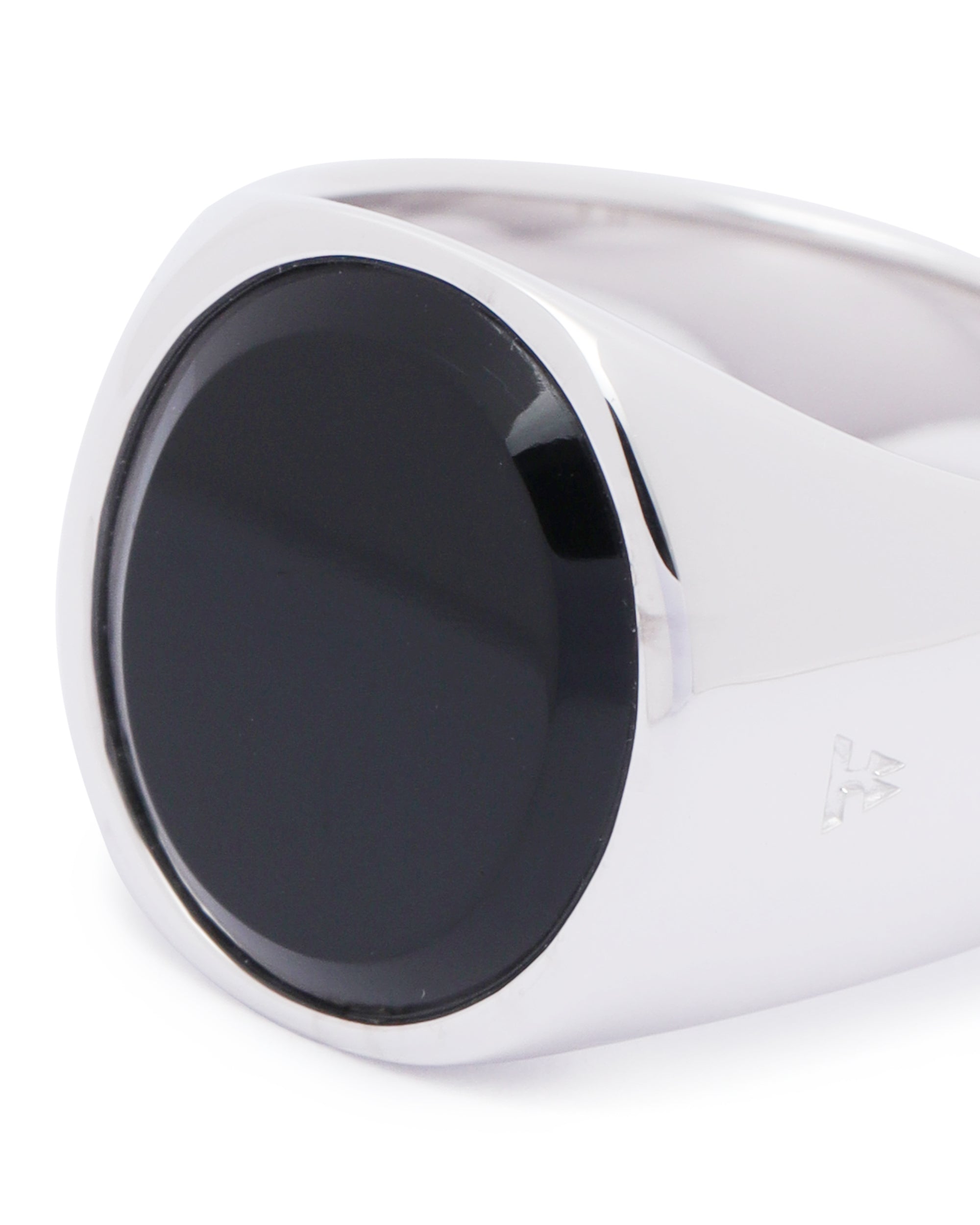 TOM WOOD Onyx oval ring