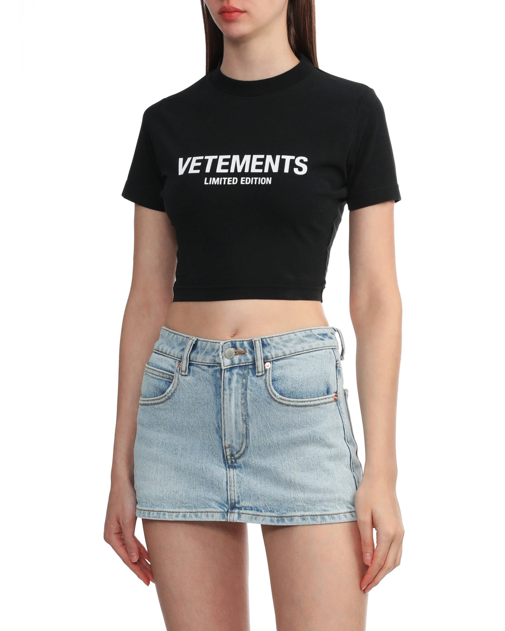 VETEMENTS Cropped logo tee